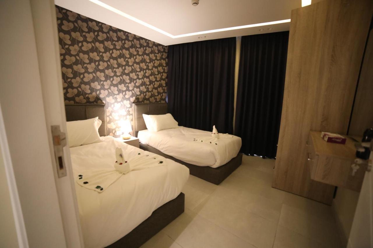 فندق صحارى الخليج Sahara Gulf Hotel Apartments Ammán Exteriér fotografie